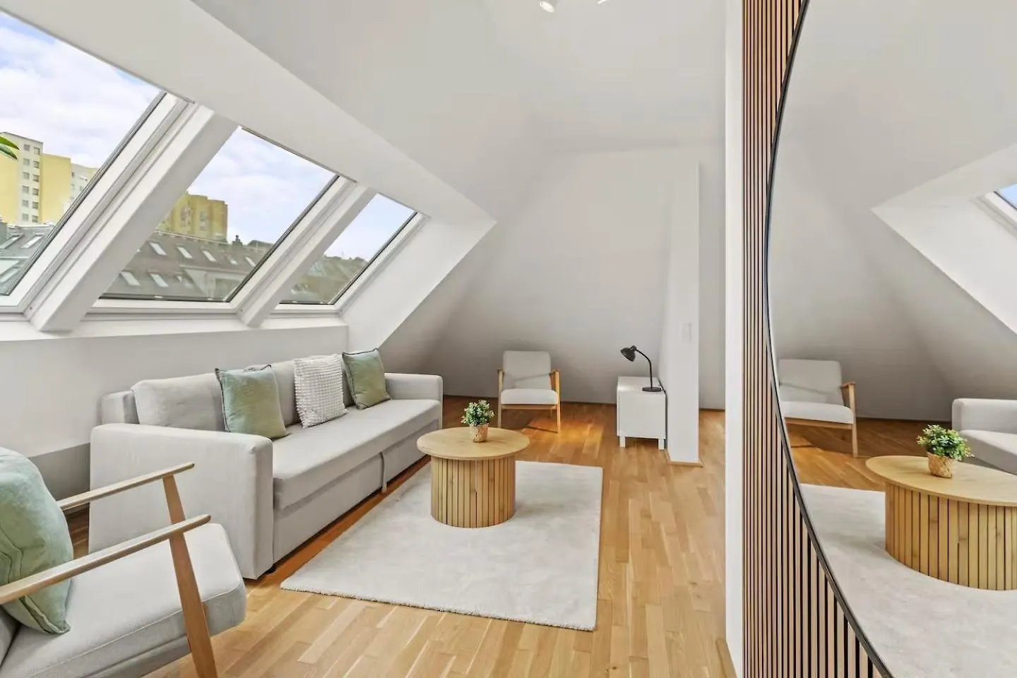 Apartament Fast Wifi - 3 Min Walk To Metro - On-Site Parking For 19,90 Eur Wiedeń Austria