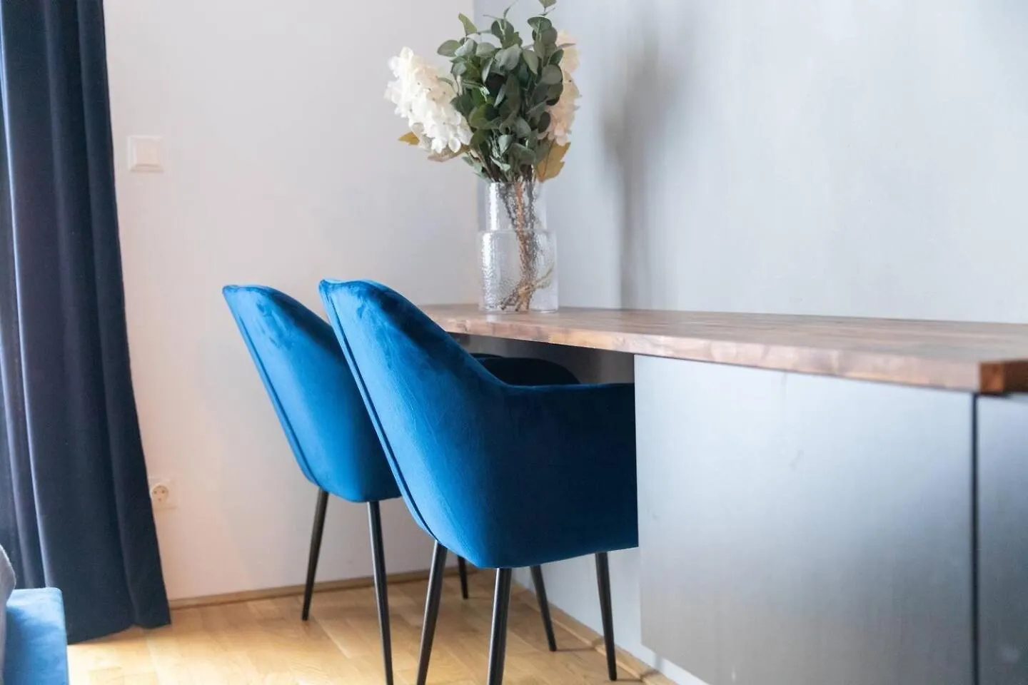Apartament Fast Wifi - 3 Min Walk To Metro - On-Site Parking For 19,90 Eur Wiedeń