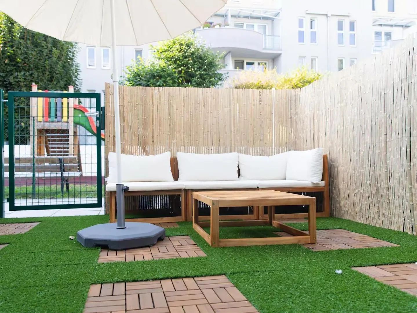 Apartament Fast Wifi - 3 Min Walk To Metro - On-Site Parking For 19,90 Eur Wiedeń 0*,  Austria